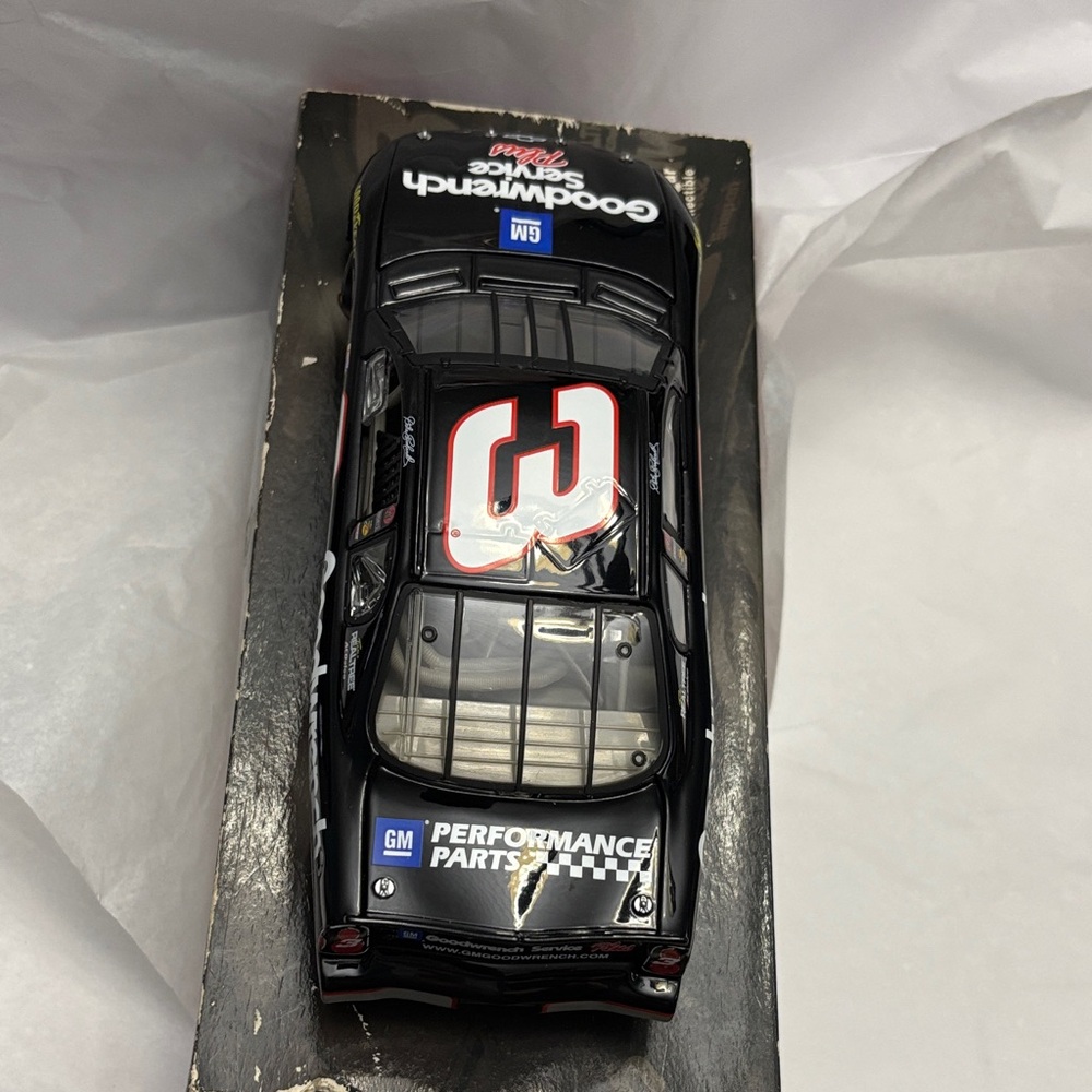 NASCAR Goodwrench #3 Dale Earnhardt Diecast Car - 1:24 Metal 2001 - Picture 5 of 15